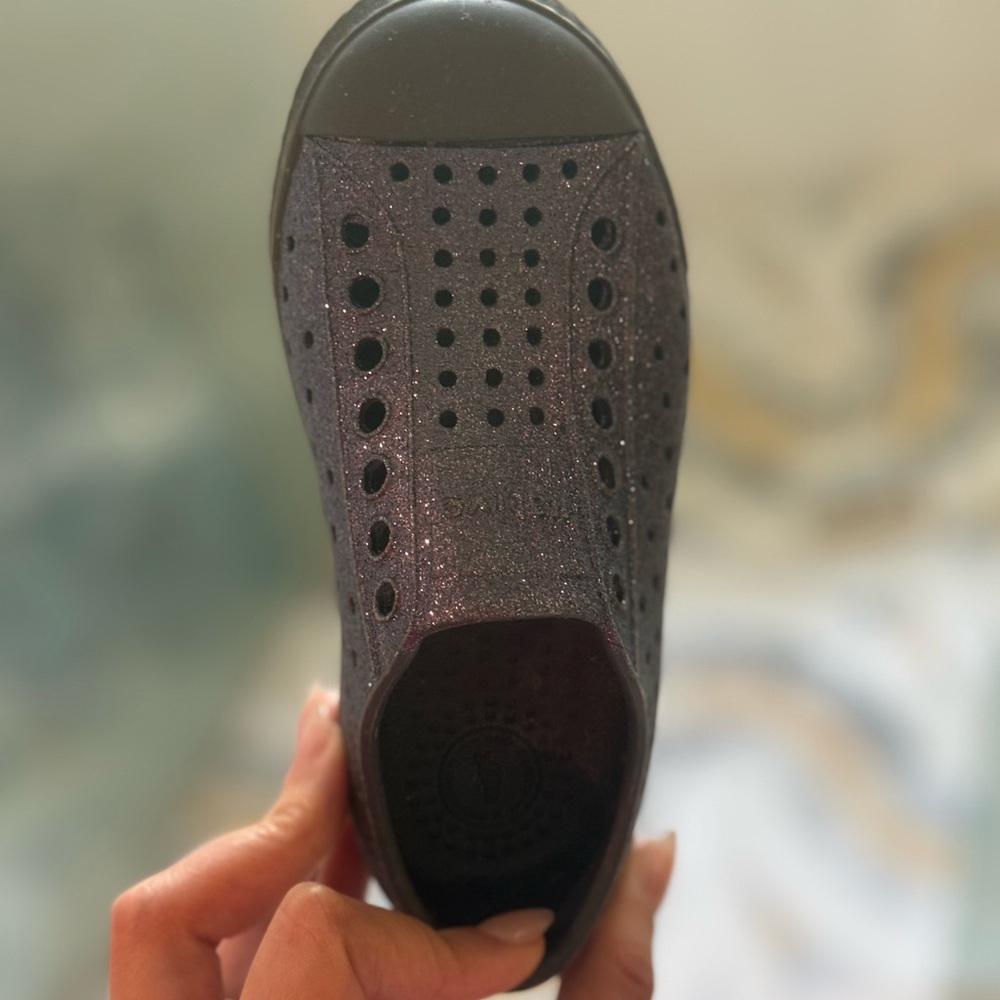 Native Kids navy GLITTER ✨ Slip-On Shoes